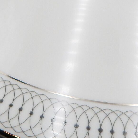 Tirschenreuth Bavaria The Elgin #2270 Lidded Covered Serving Casserole 8 In - Picture 11 of 12